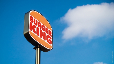 Überarbeitetes Logo, überarbeitete Rezepturen: Burger King mit neuem Markenauftritt -